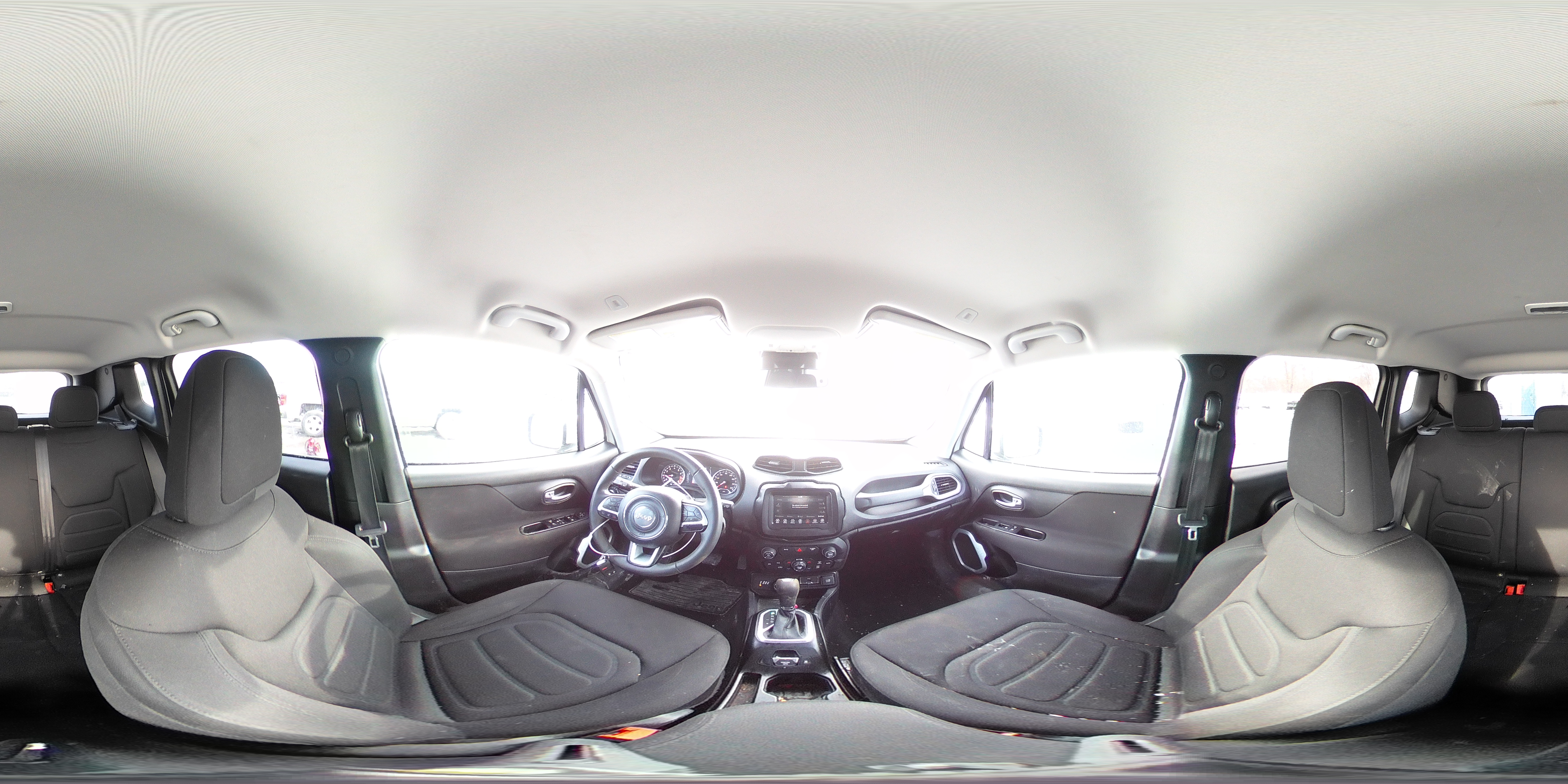 2018 Jeep Renegade - Image 14