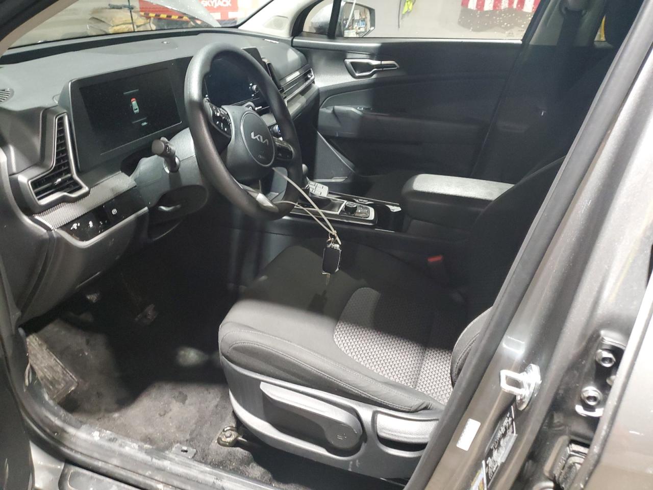 2024 Kia Sportage - Image 7