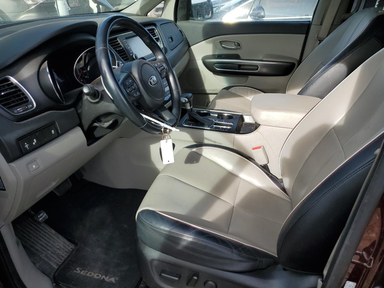 2020 Kia Sedona - Image 7