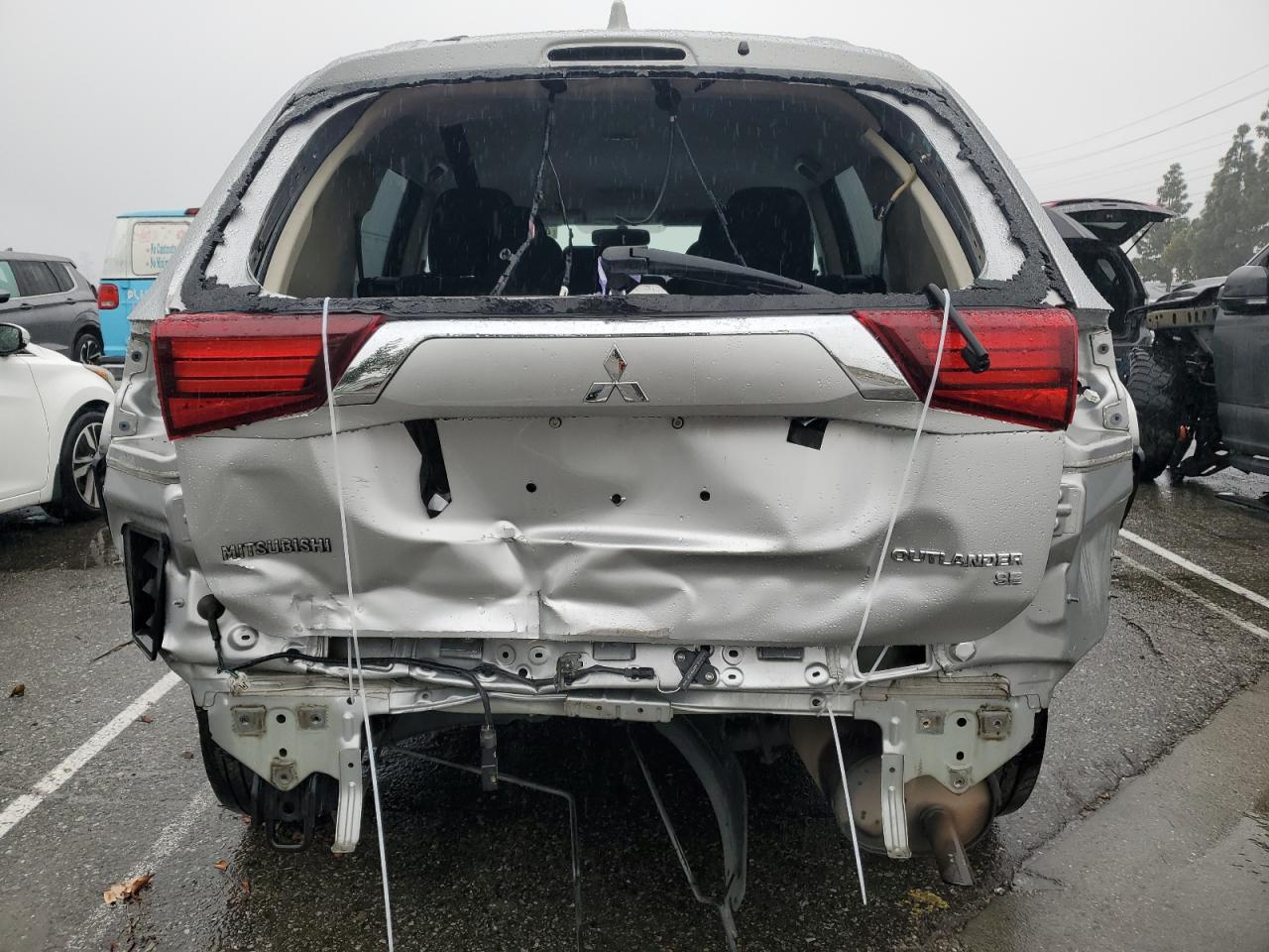 2018 Mitsubishi Outlander - Image 6