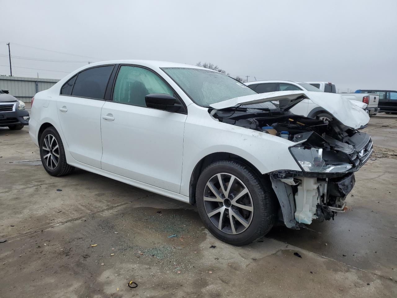 2015 Volkswagen Jetta - Image 4