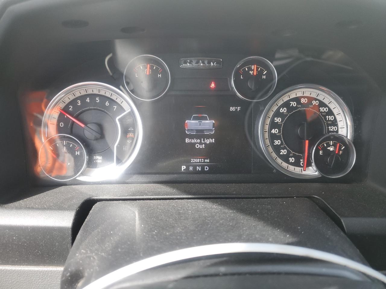 2015 RAM 1500 - Image 9