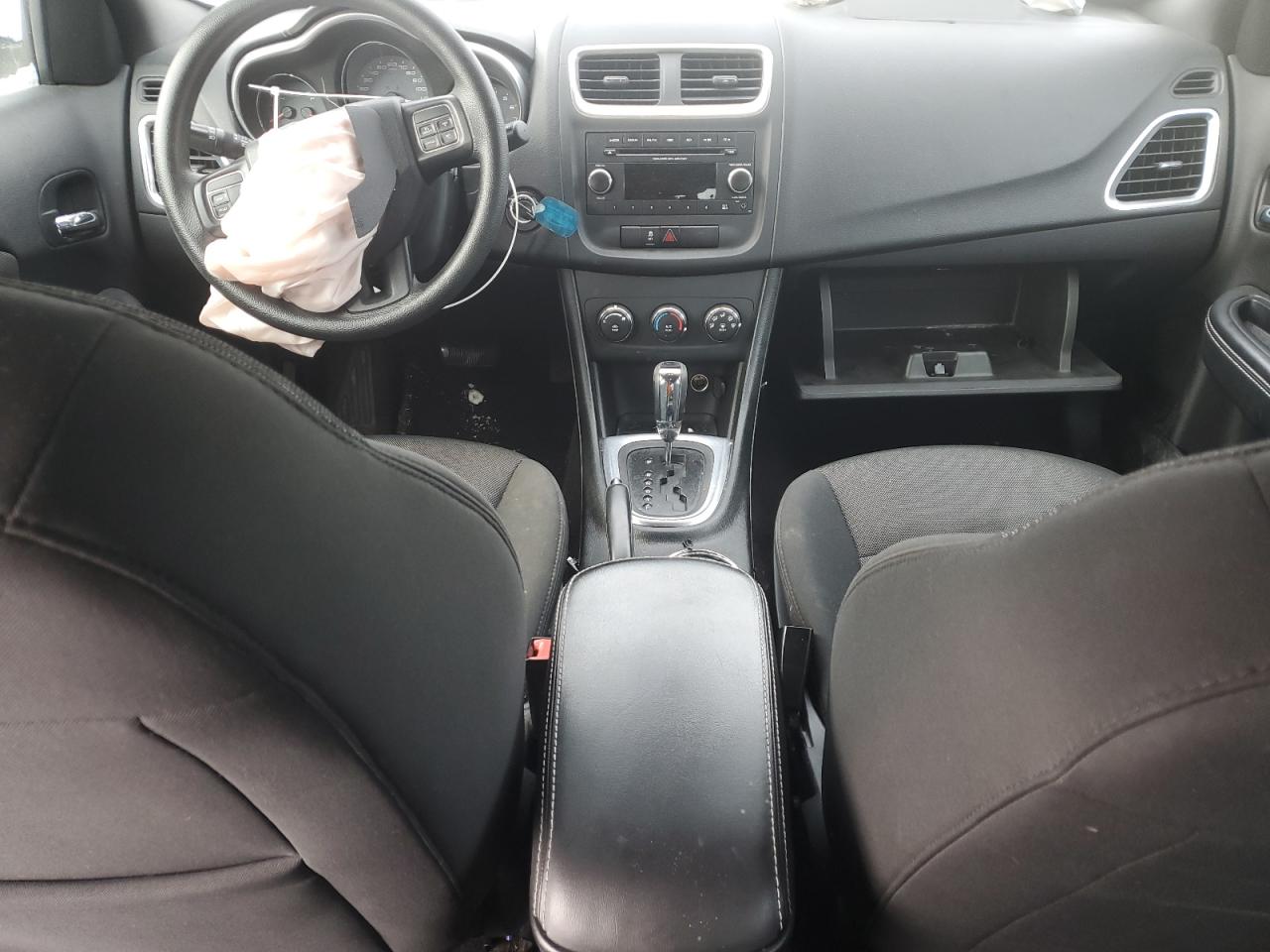 2013 Dodge Avenger - Image 8