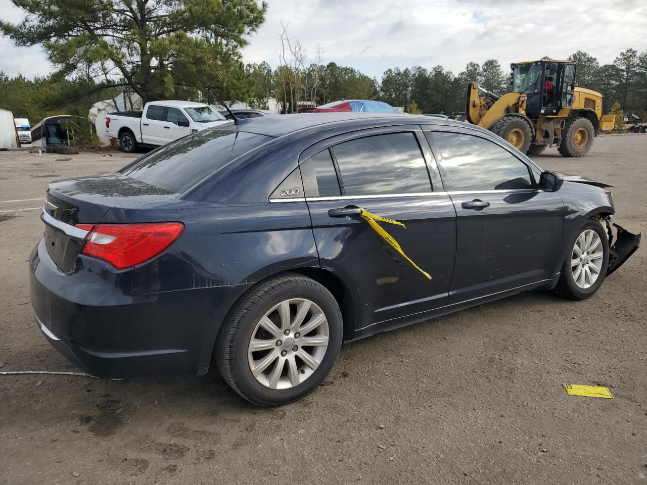 2011 Chrysler 200 - Image 3