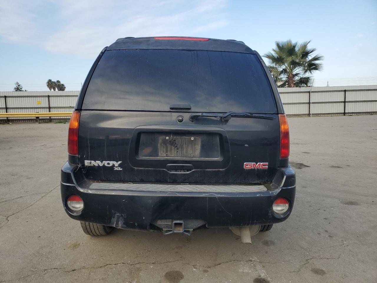 2003 GMC Envoy - Image 6
