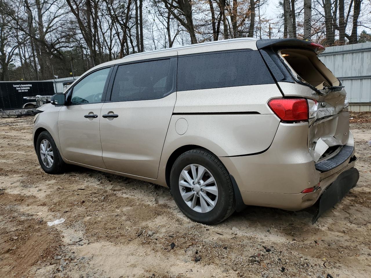 2015 Kia Sedona - Image 2
