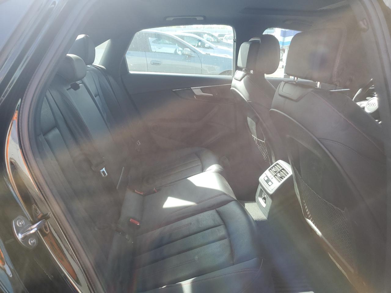 2018 Audi A4 - Image 10