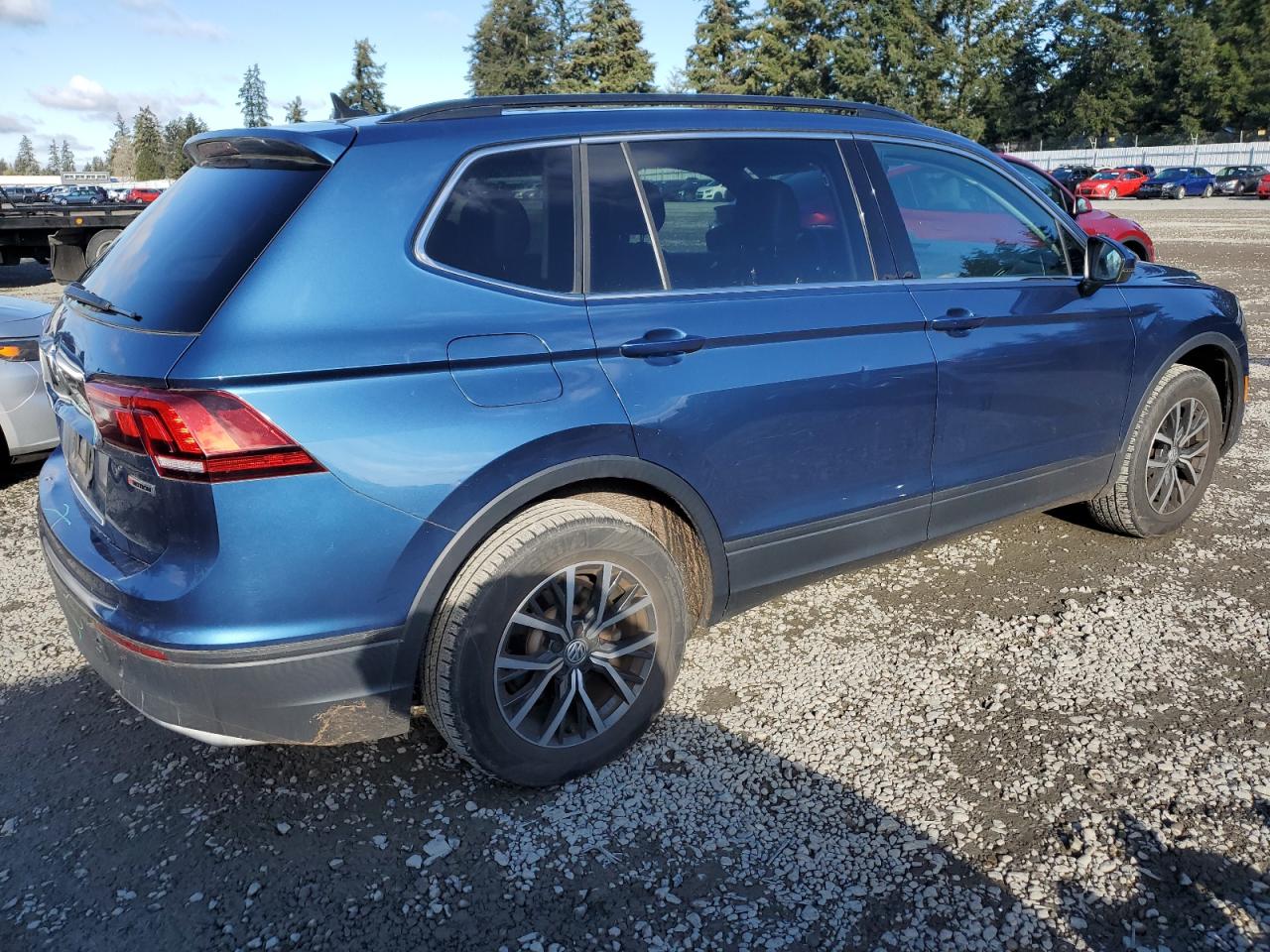2019 Volkswagen Tiguan - Image 3