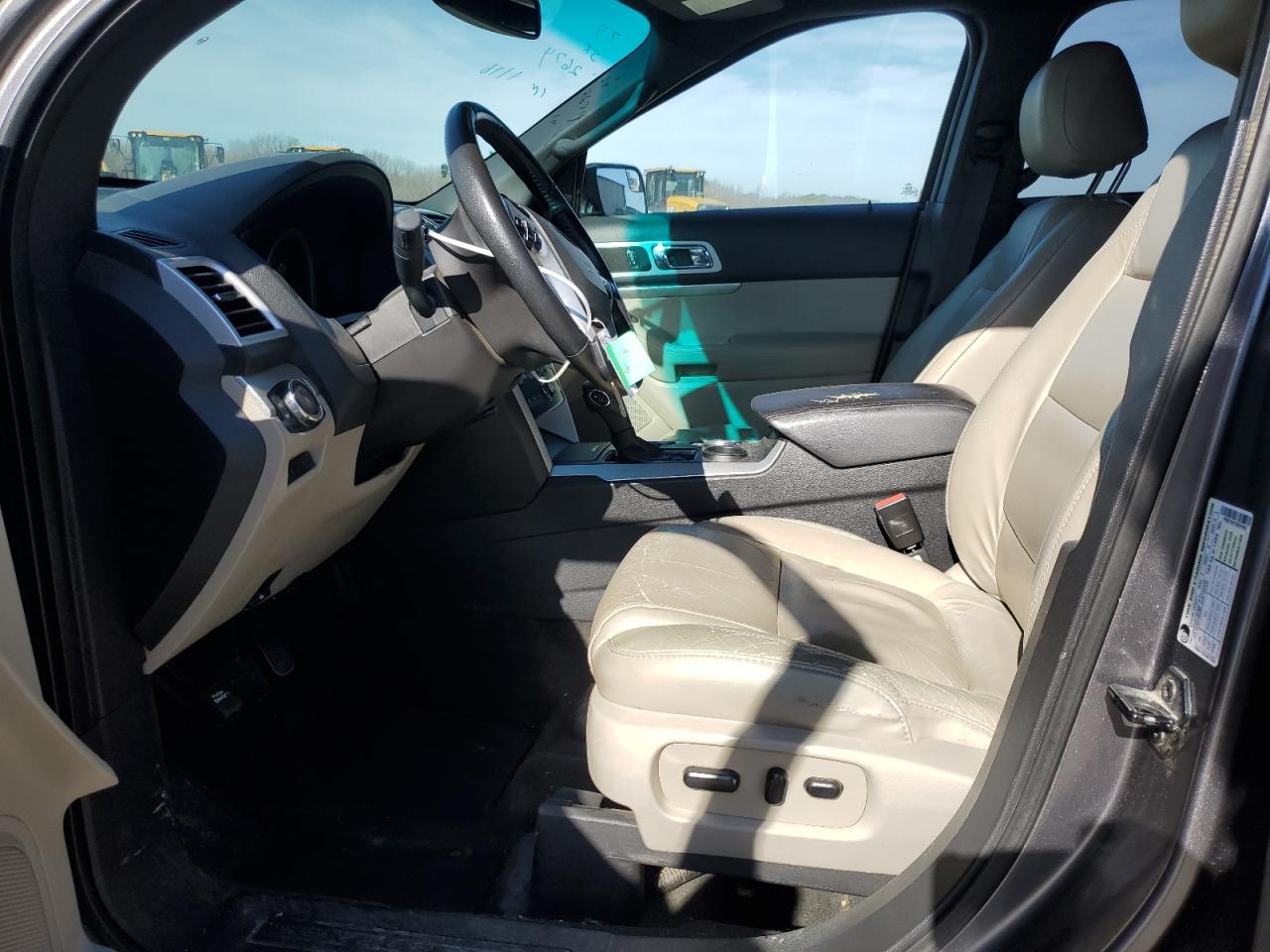 2014 Ford Explorer - Image 7