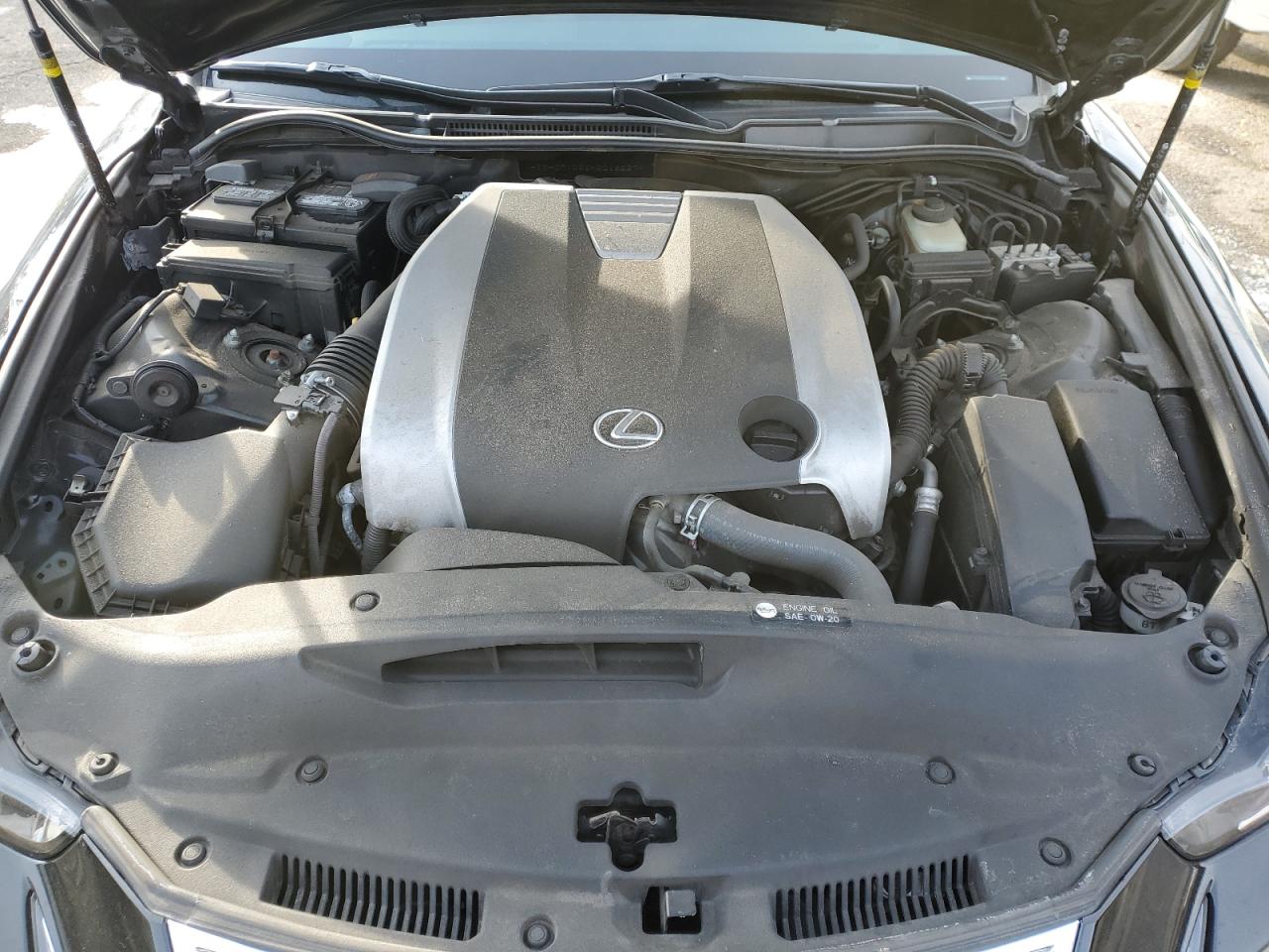 2017 Lexus IS - Image 12