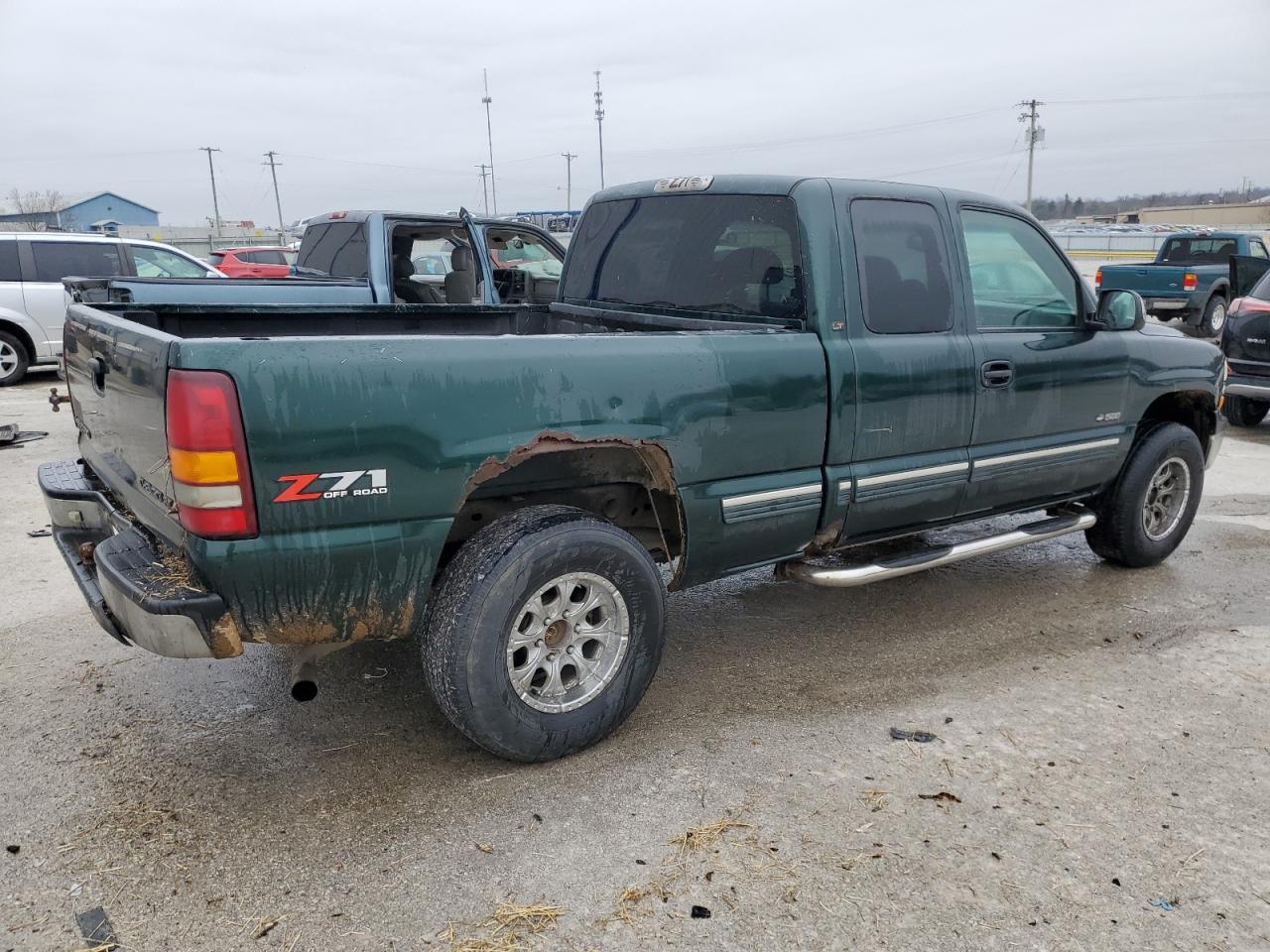 2002 Chevrolet Silverado - Image 3