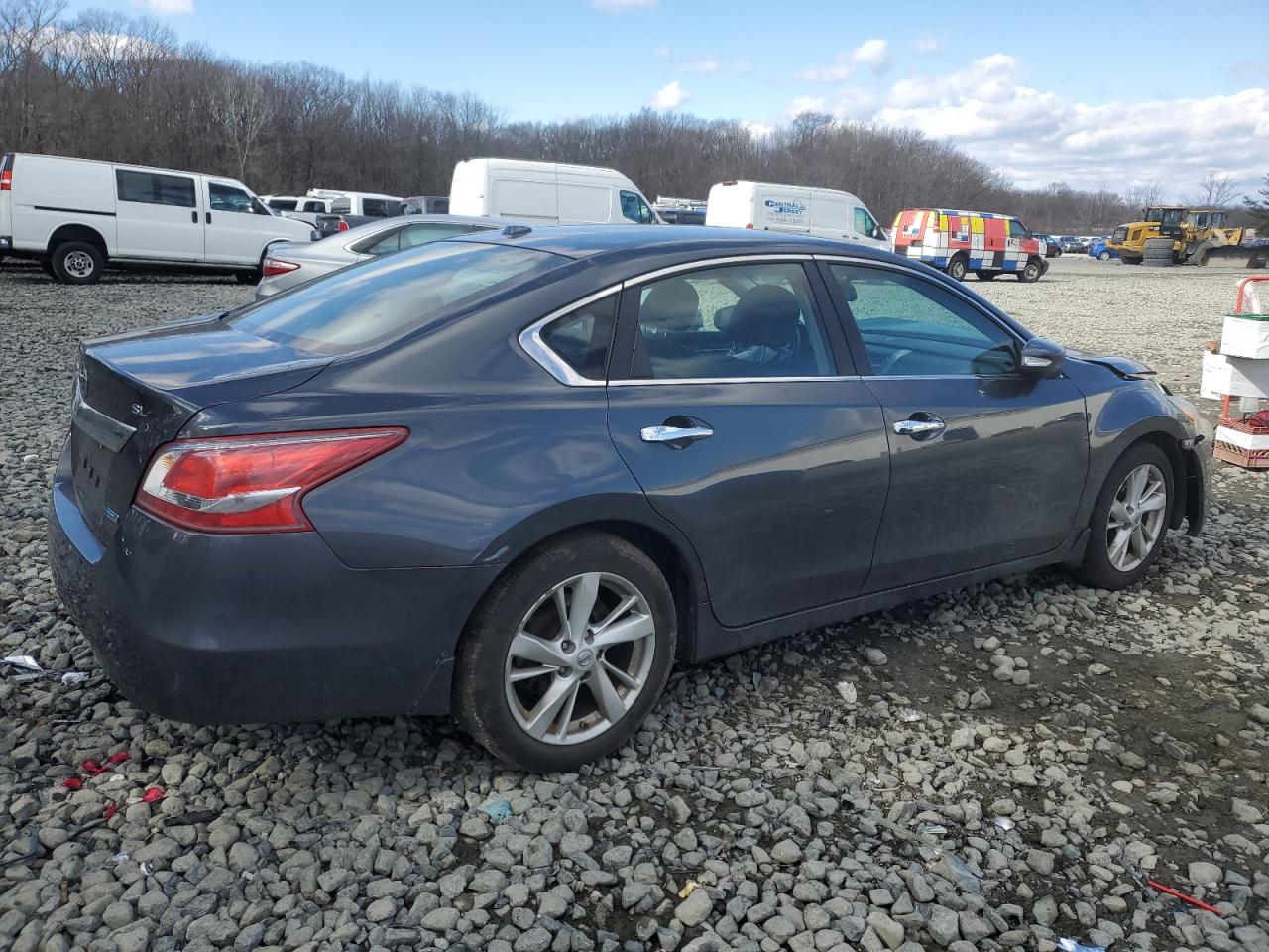 2013 Nissan Altima - Image 3