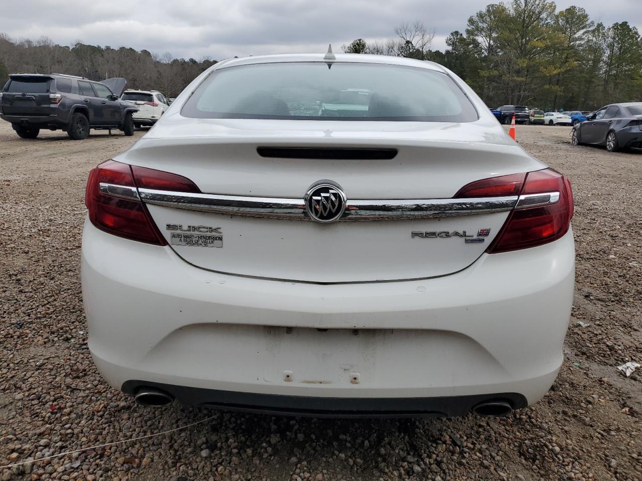 2014 Buick Regal - Image 6