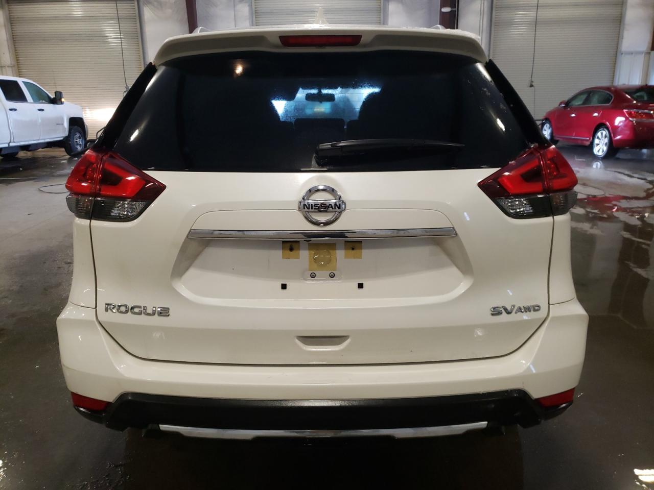 2018 Nissan Rogue - Image 6