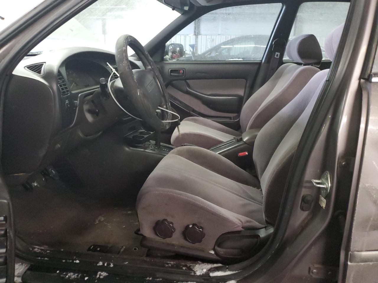 1995 Toyota Camry - Image 7