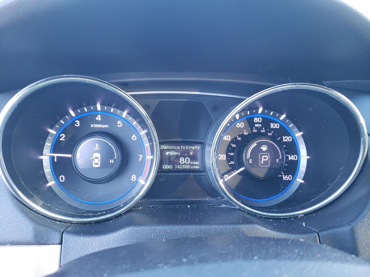 2012 Hyundai Sonata - Image 9