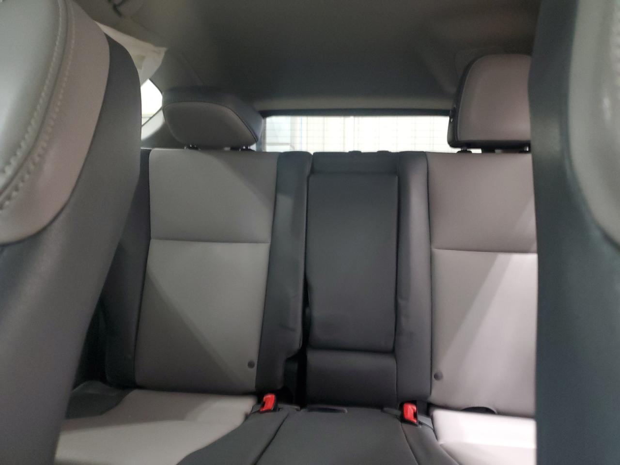 2014 Toyota RAV 4 - Image 10