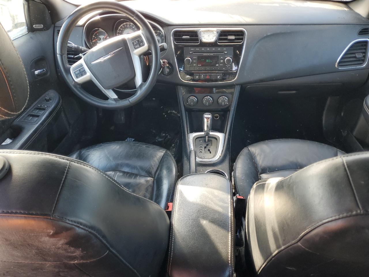 2013 Chrysler 200 - Image 8
