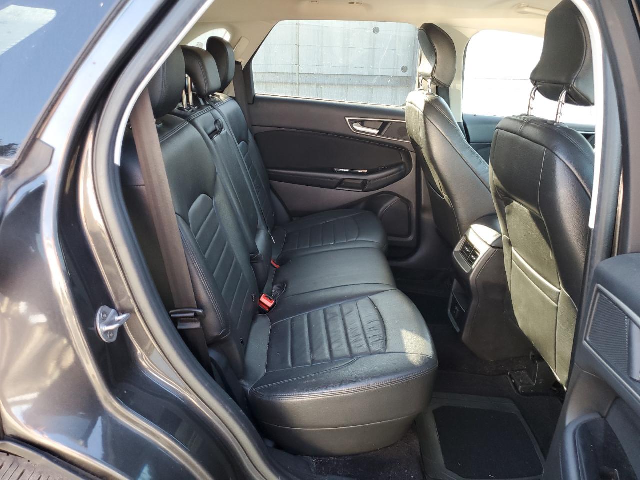 2017 Ford Edge - Image 11
