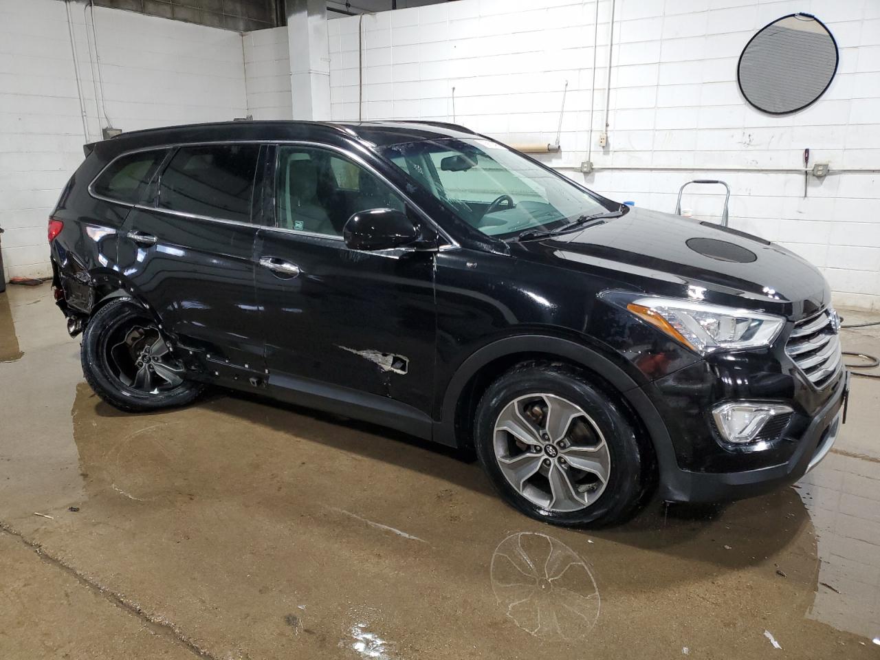 2014 Hyundai Santa Fe - Image 4