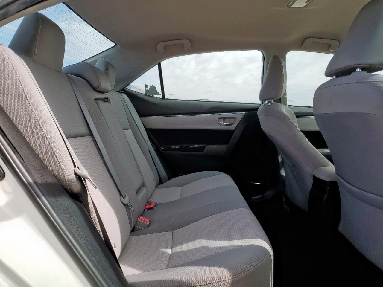 2015 Toyota Corolla - Image 10