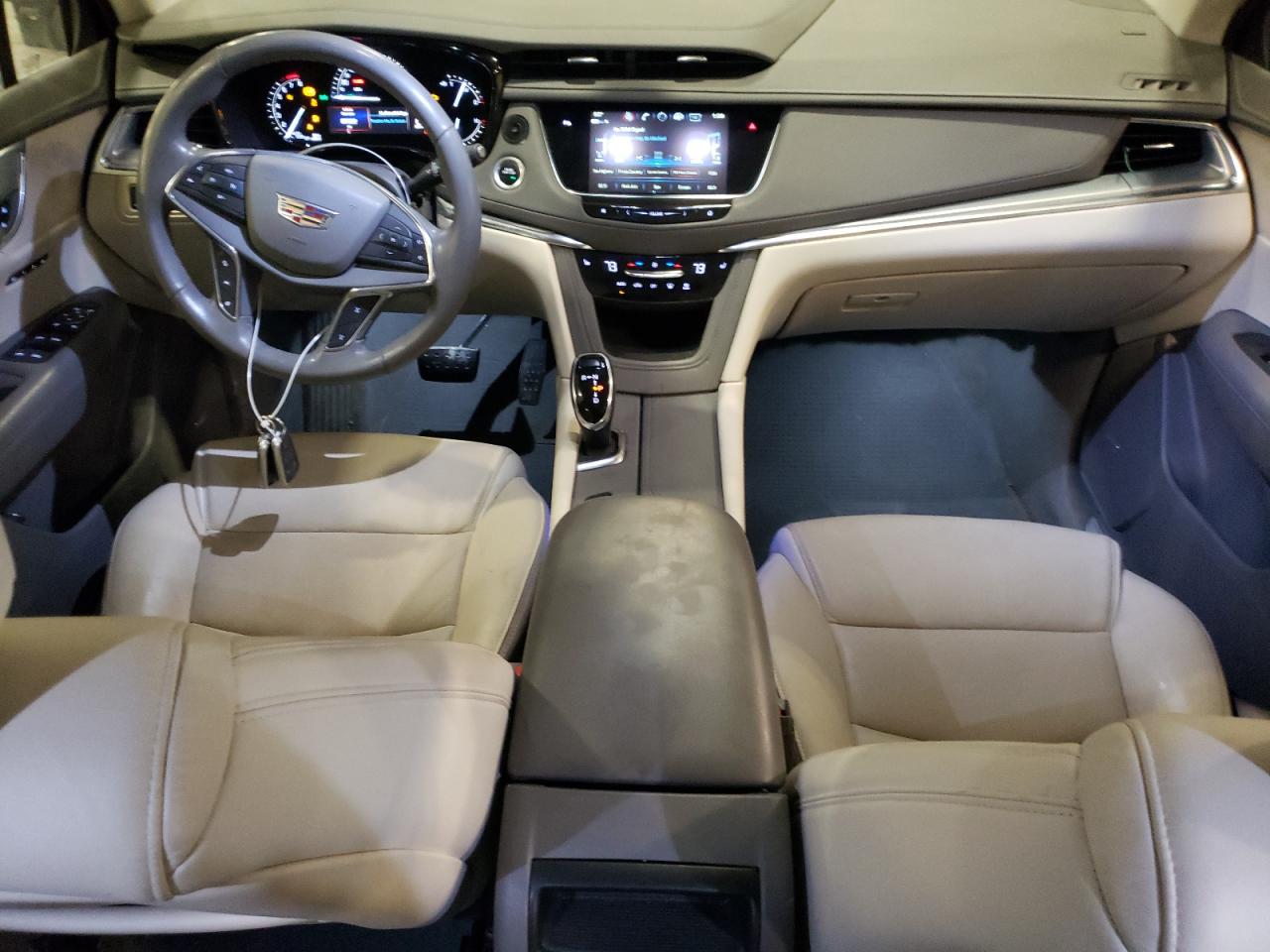 2019 Cadillac XT5 - Image 8