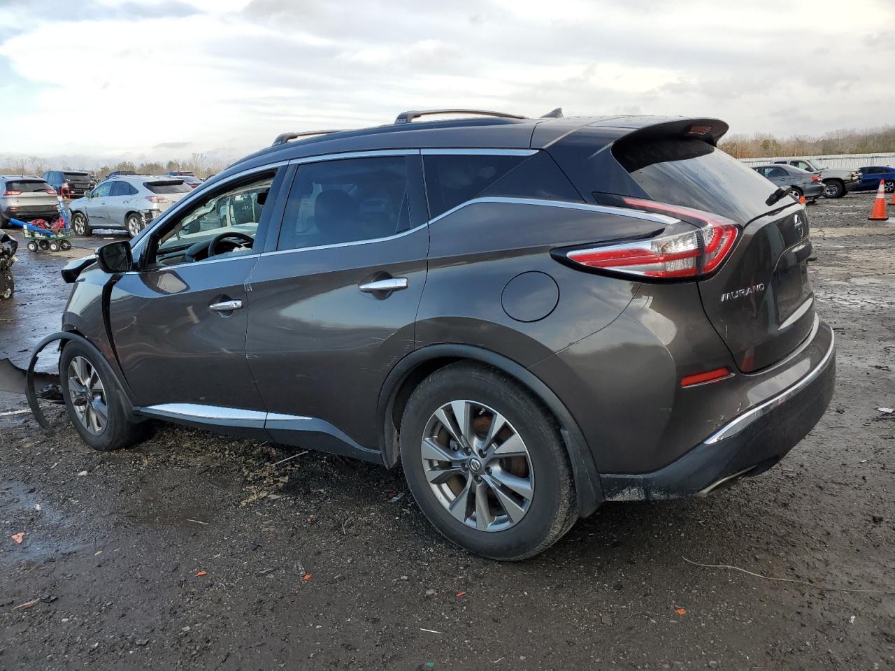 2015 Nissan Murano - Image 2