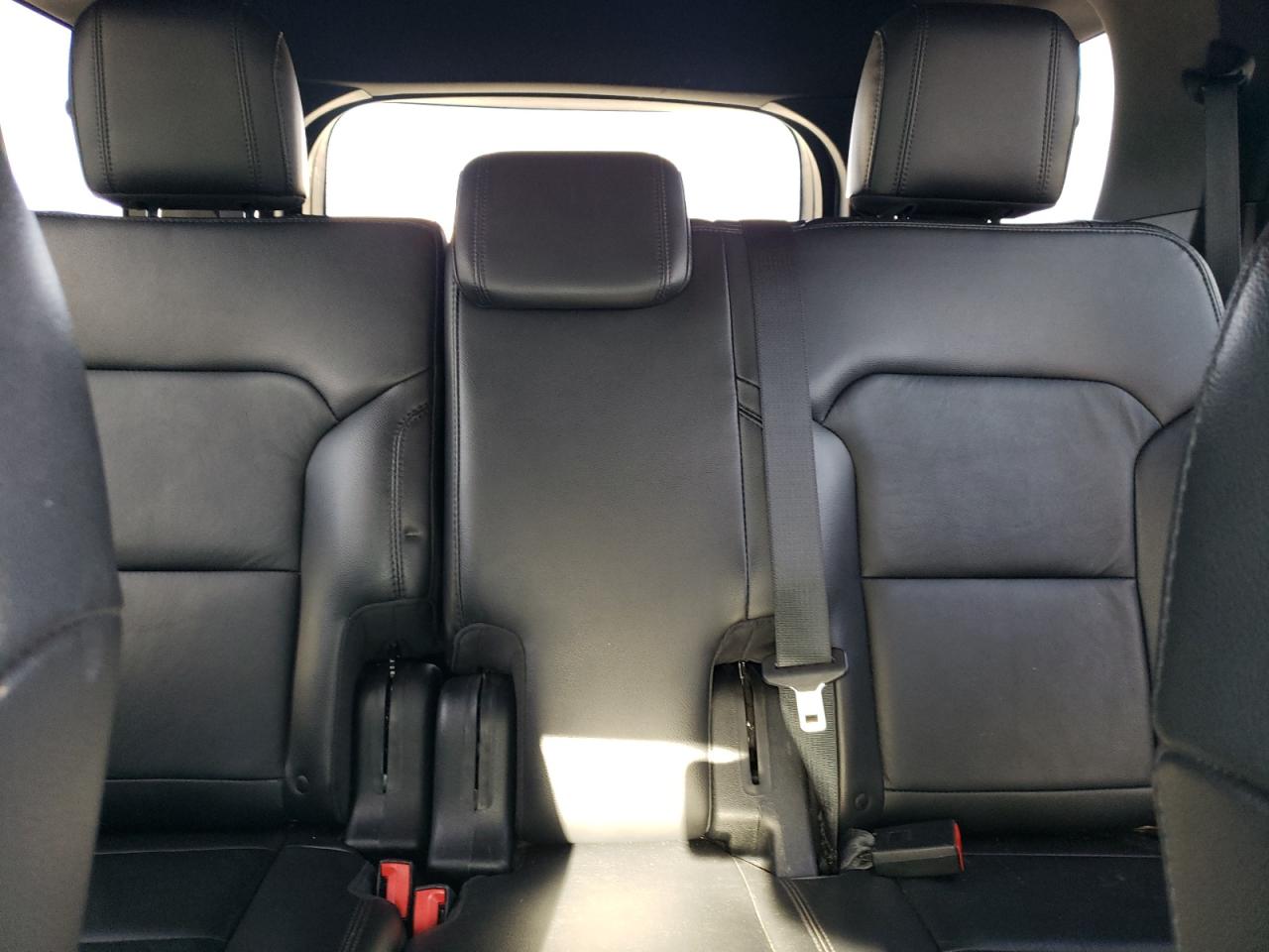 2017 Ford Explorer - Image 10