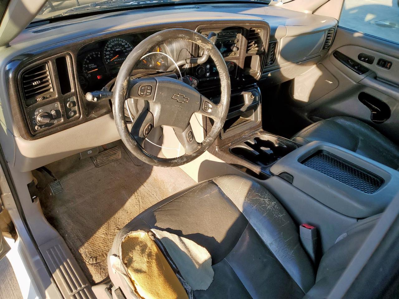 2006 Chevrolet Silverado - Image 8