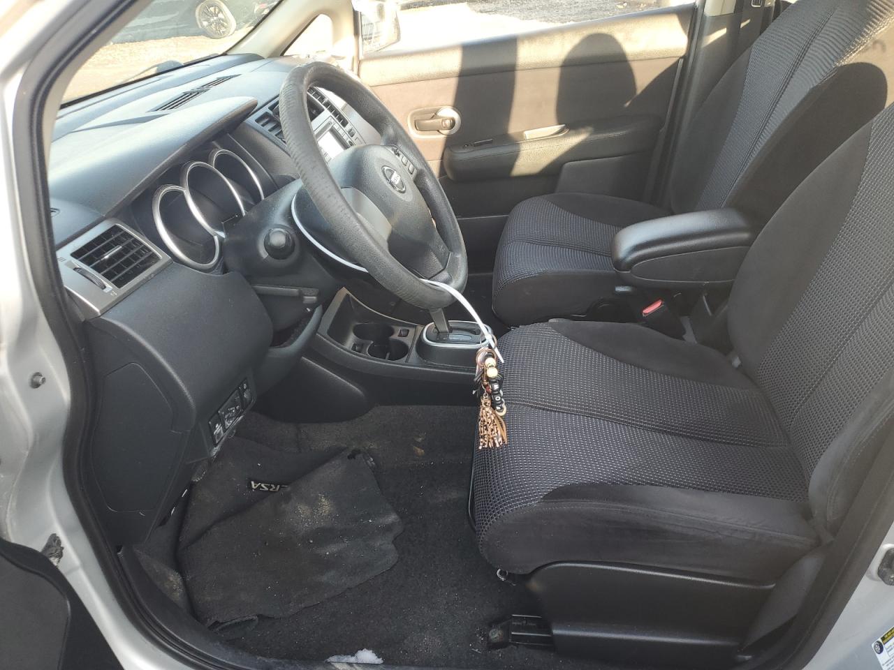 2011 Nissan Versa - Image 7