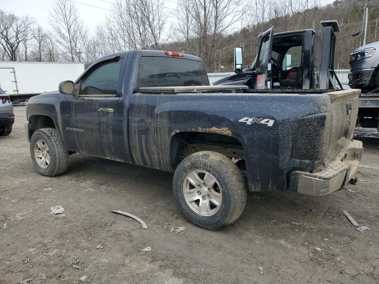2011 Chevrolet Silverado - Image 2