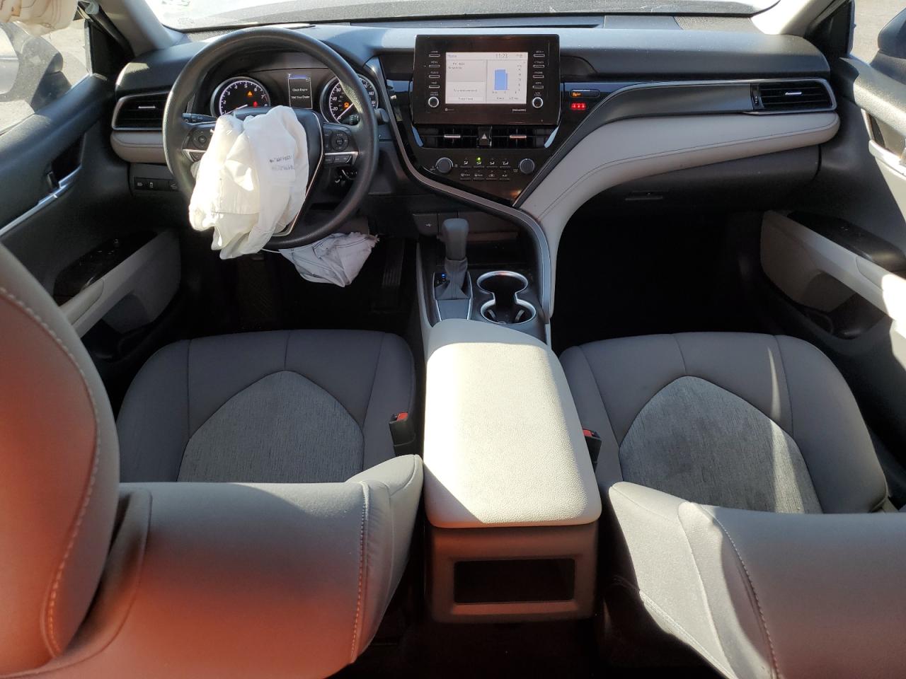 2021 Toyota Camry - Image 8