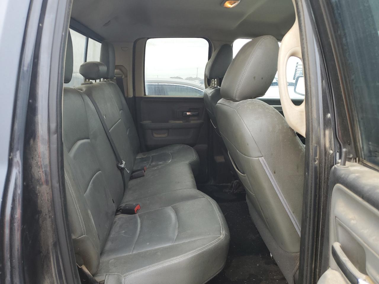 2013 RAM 1500 - Image 10