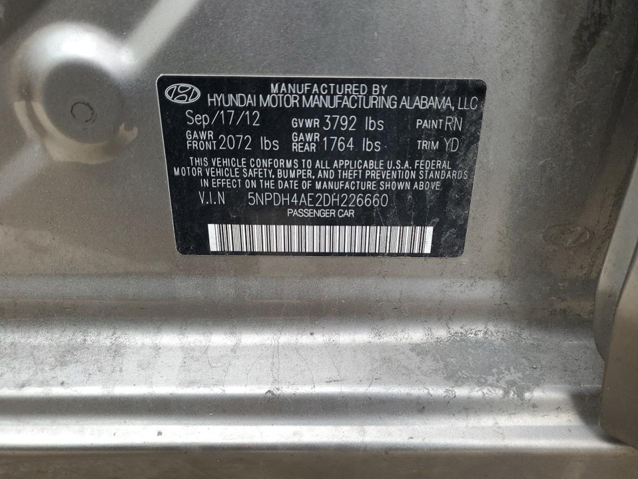 2013 Hyundai Elantra - Image 12