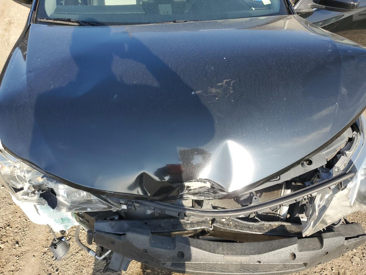 2013 Toyota Camry - Image 12