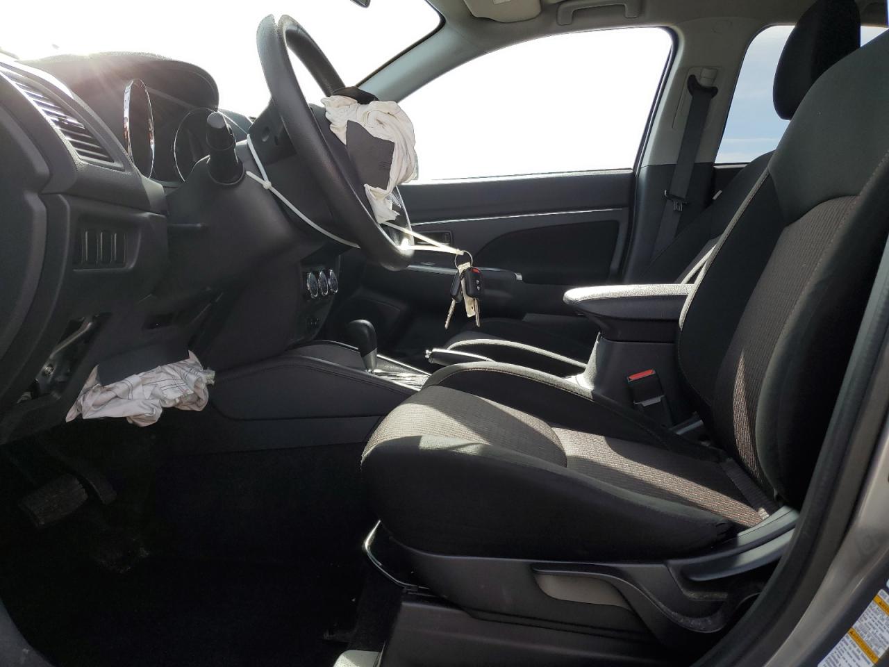 2018 Mitsubishi Outlander - Image 7