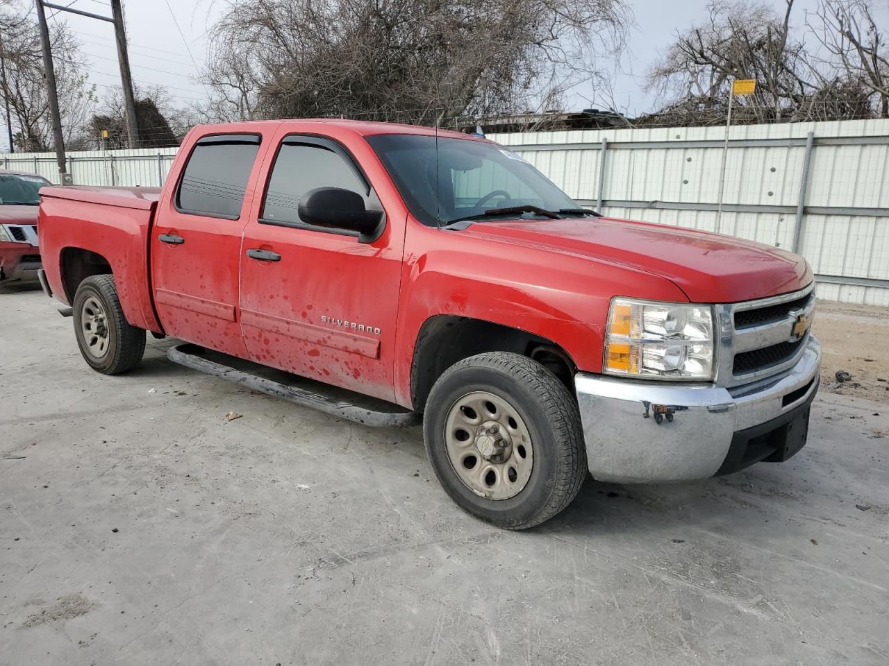 2013 Chevrolet Silverado - Image 4