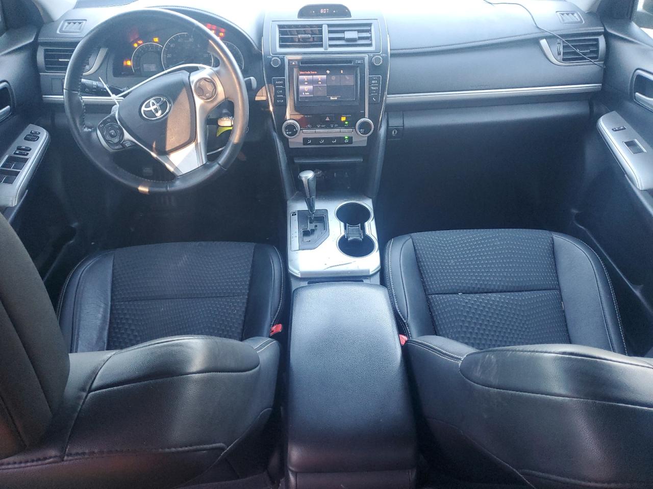 2014 Toyota Camry - Image 8