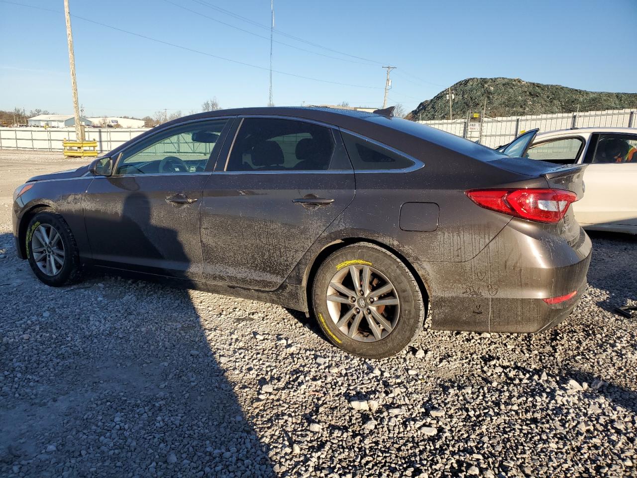 2015 Hyundai Sonata - Image 2