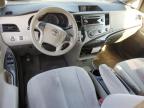 2012 Toyota Sienna Le للبيع في Cedar Rapids، IA - Rear End