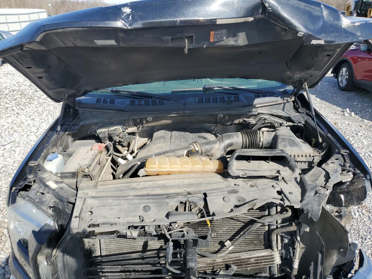 2015 Ford F-150 - Image 11