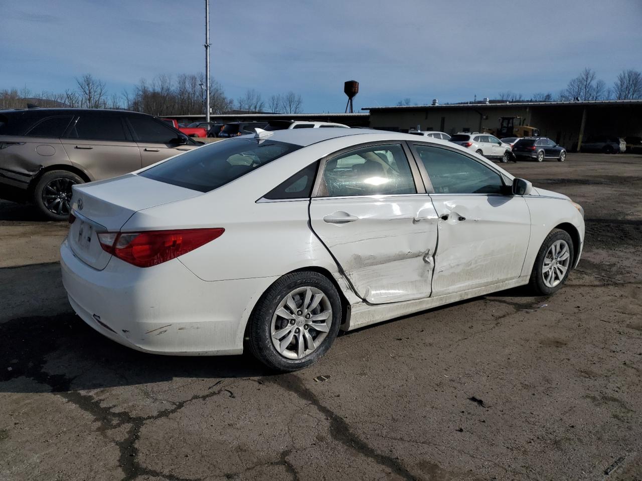 2012 Hyundai Sonata - Image 3