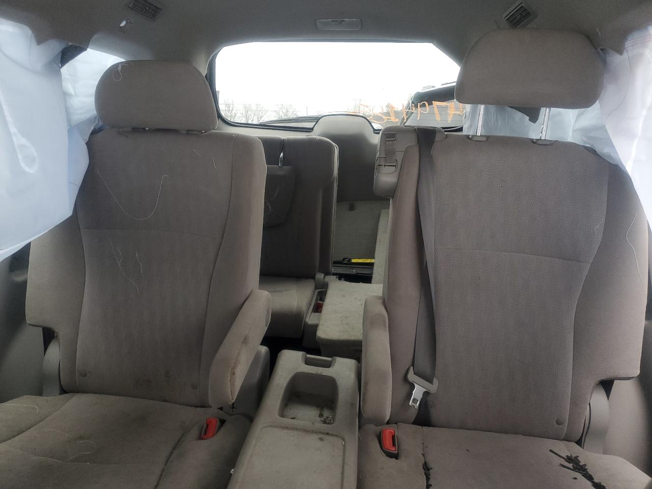 2012 Toyota Highlander - Image 10
