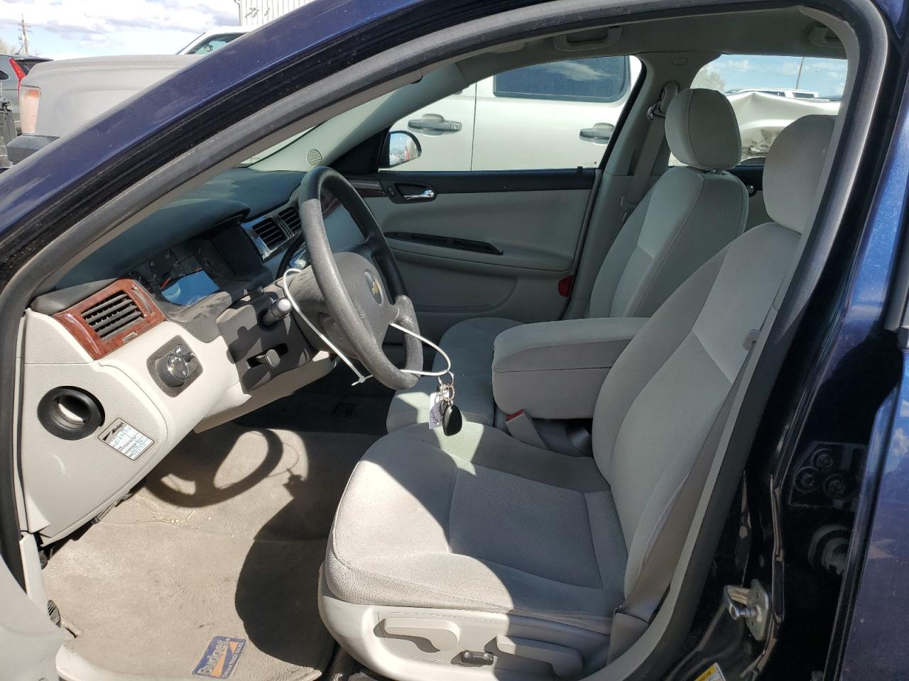 2008 Chevrolet Impala - Image 7