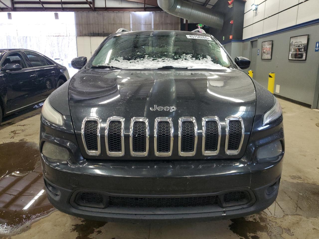 2014 Jeep Grand Cherokee - Image 5