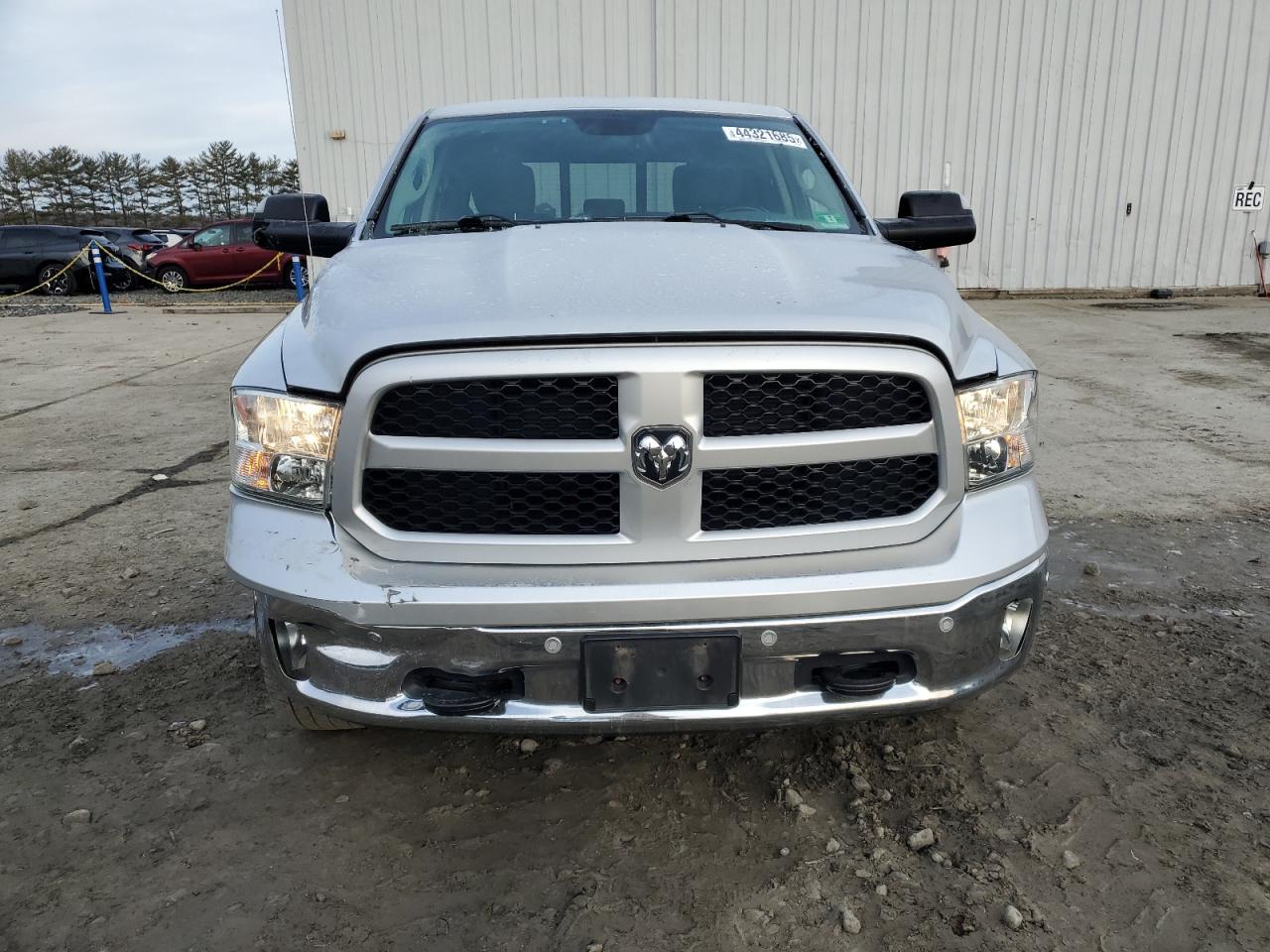 2016 RAM 1500 - Image 5