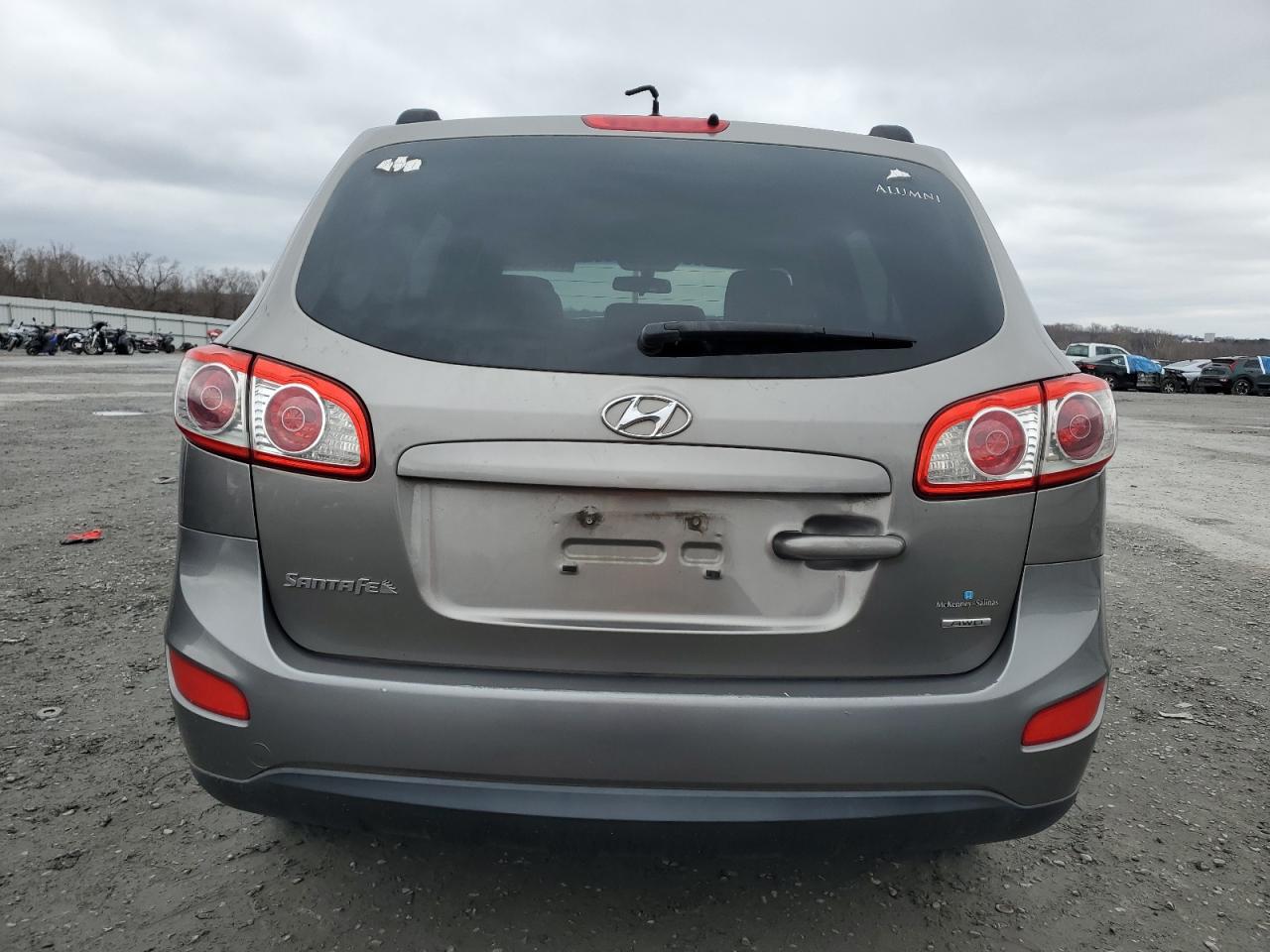 2012 Hyundai Santa Fe - Image 6