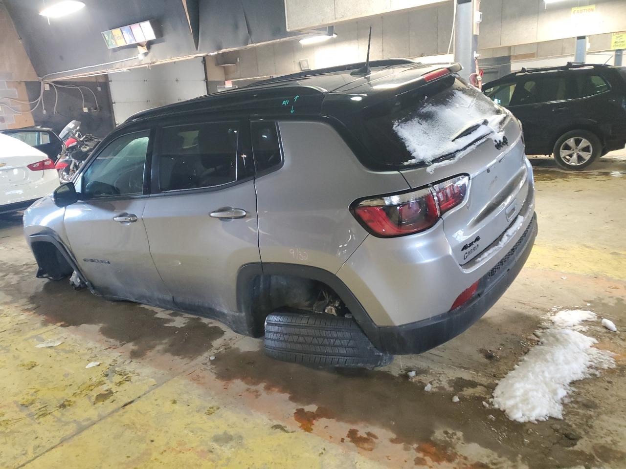 2018 Jeep Compass - Image 2