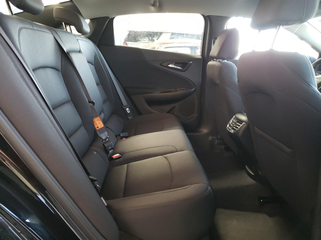 2023 Chevrolet Malibu - Image 10