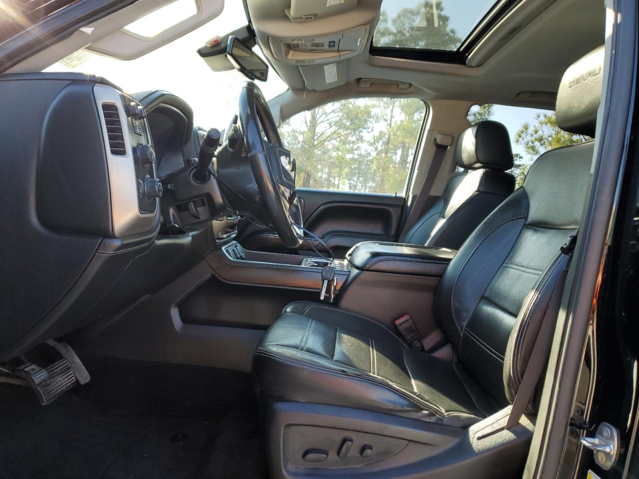 2017 GMC Sierra - Image 7